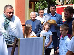 Svetom liturgijom u Pećincima obeležen Sveti Nikola letnji