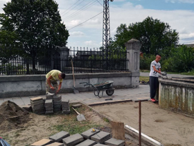 Уређенији центар и лепше и безбедније школско двориште