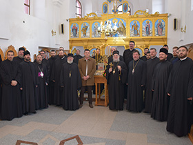 Episkop sremski Vasilije posetio opštinu Pećinci