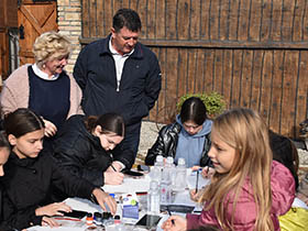 Linije i perje (Video)