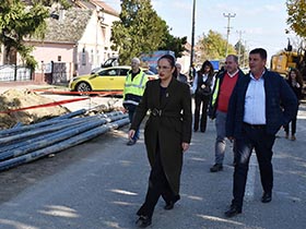 Ministarka Sara Pavkov posetila opštinu Pećinci