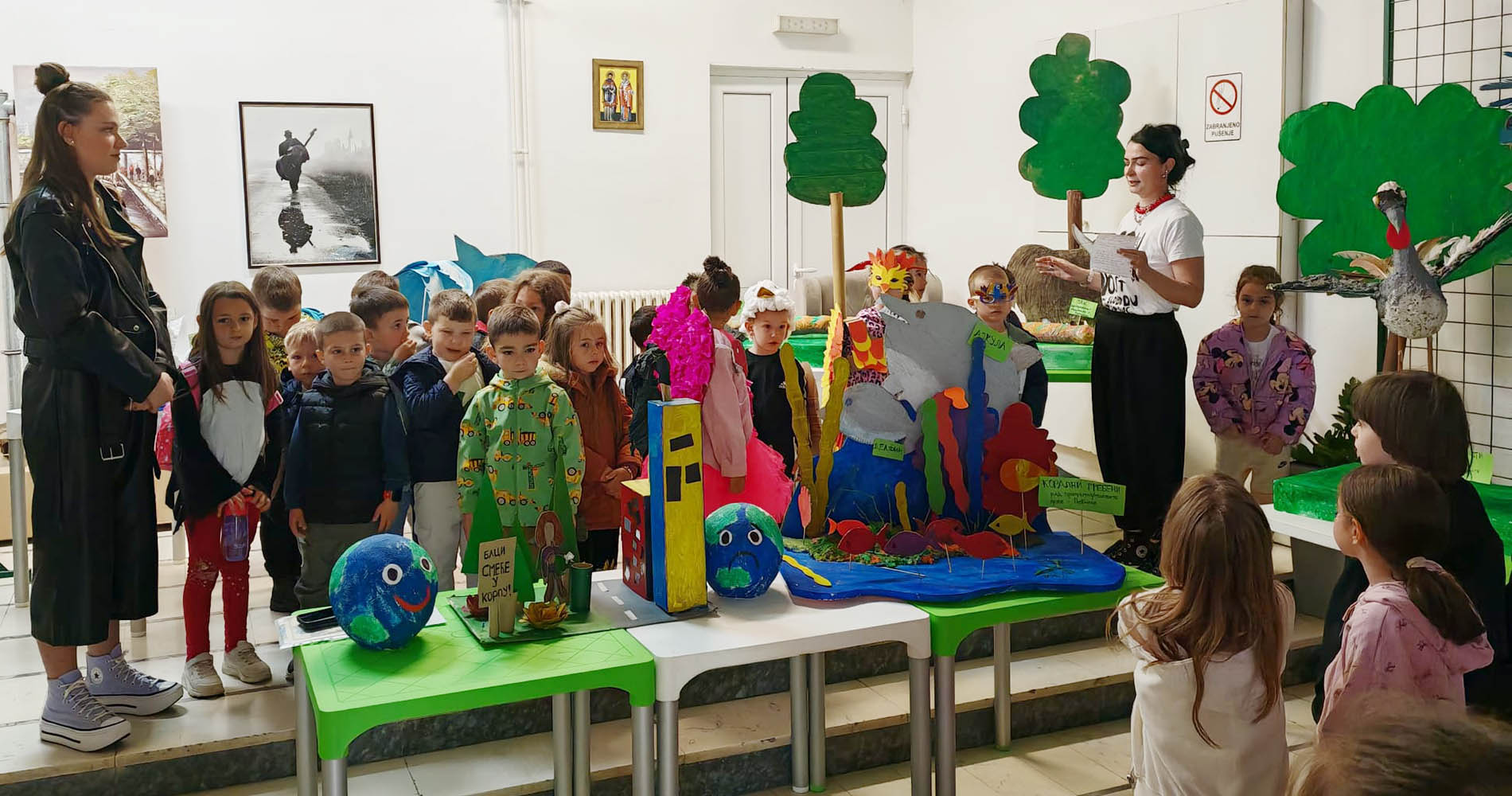 Život na planeti Zemlji viđen očima pećinačkih mališana