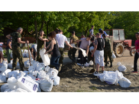 Купиново у 19 часова 19.05.2014.