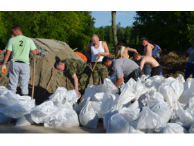 Купиново у 19 часова 19.05.2014.