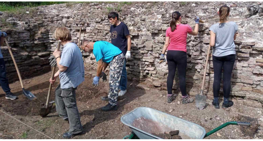 Почео Археолошки камп „7/500“