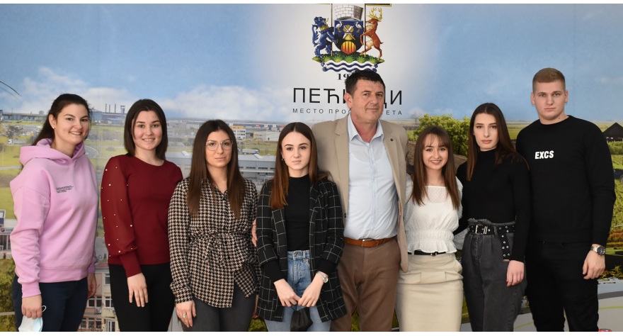 Opština Pećinci stipendira 23 studenta
