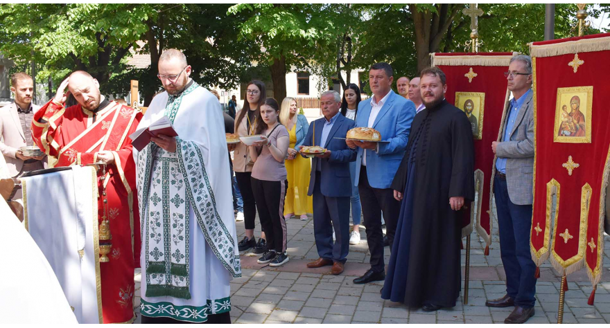 Liturgijom počelo obeležavanje Dana opštine Pećinci