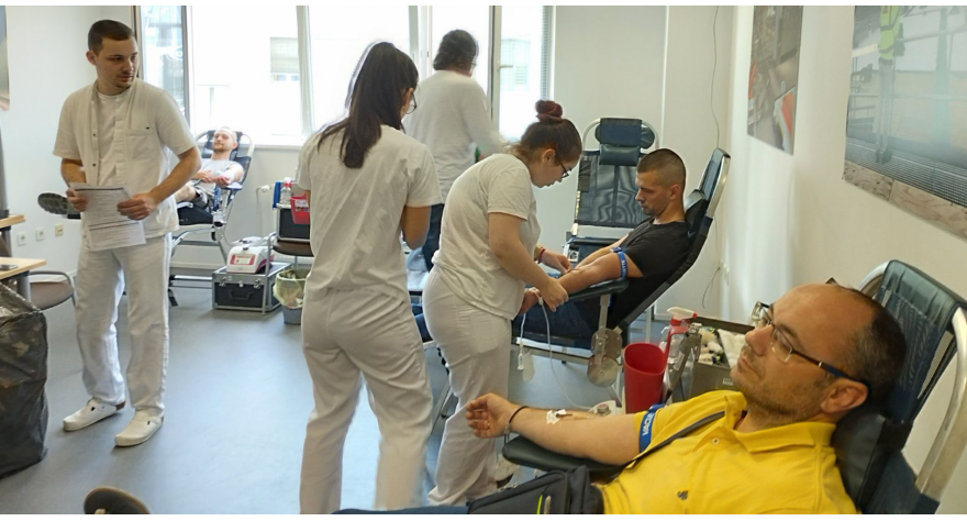 У ванредној акцији ДДК прикупљено 32 јединице крви