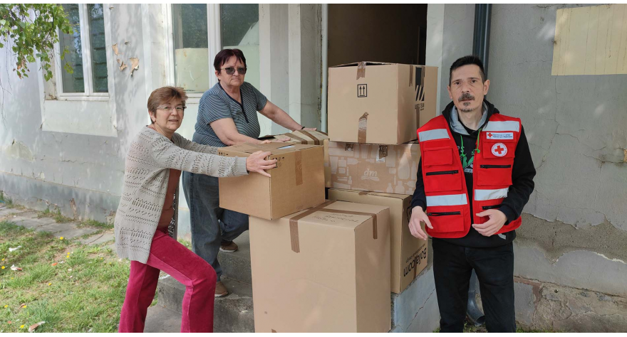 Огарчани и Шимановчанке настављају са хуманитарним радом