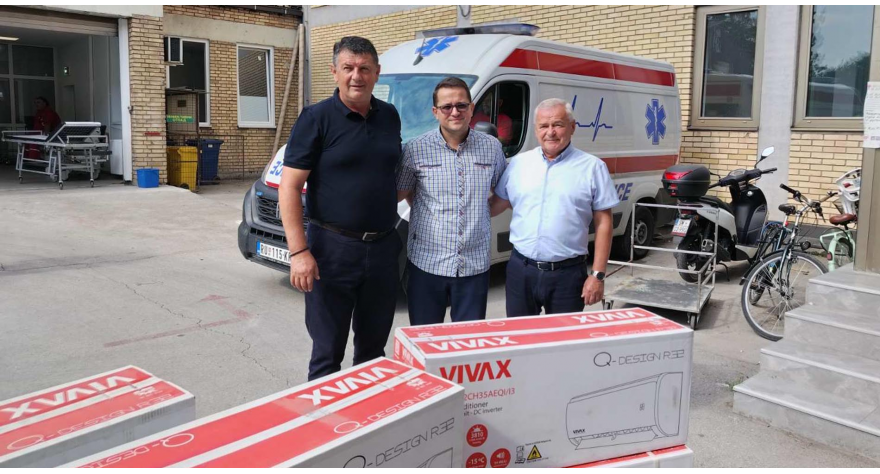 Opština Pećinci donirala klime bolnici u Sremskoj Mitrovici