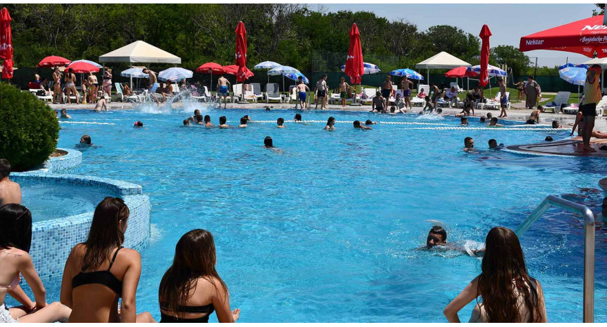 U petak besplatan ulaz na pećinačke bazene