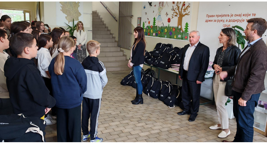 COFICAB donirao rančeve i pribor dečkim osnovcima