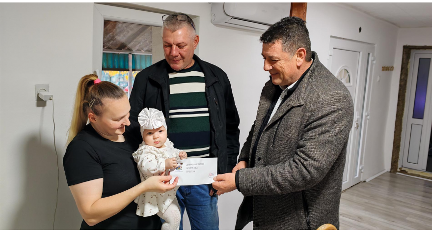 Ђокић: Мере подршке деци проширујемо из године у годину (Видео)