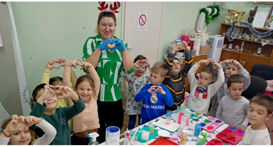 Новогодишње дружење деце и Чаробница