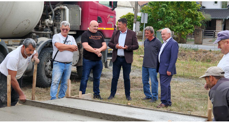 Почела градња ловачког дома у Дечу